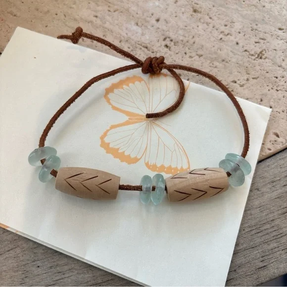 HANDMADE BRACELET LEATHER CORD WOOD DOWS 6 ROUND STONES - Picture 2 of 8